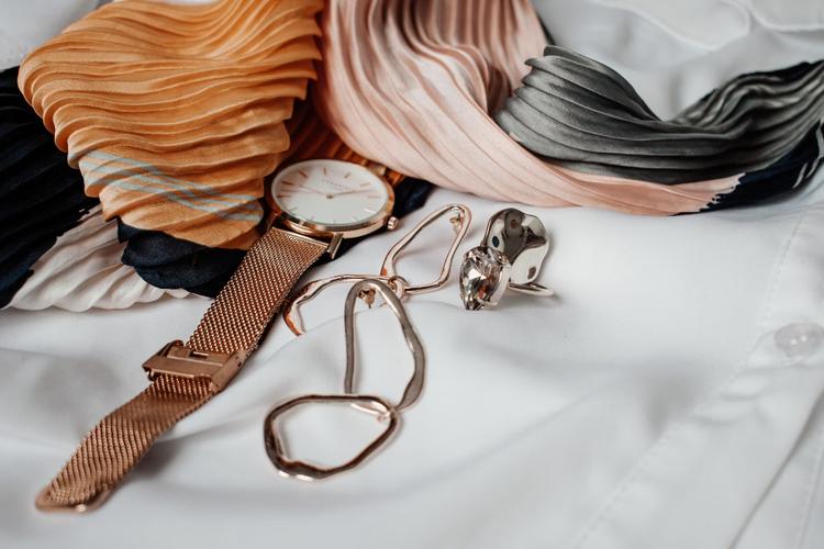 Top 14 Valentine's Day Gifts for Wife in India