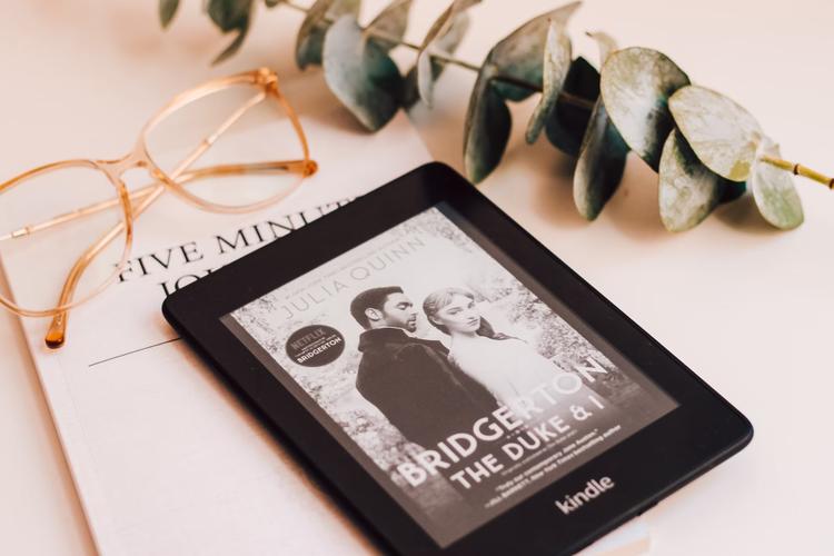 Top 8 Birthday Gifts to India from UK