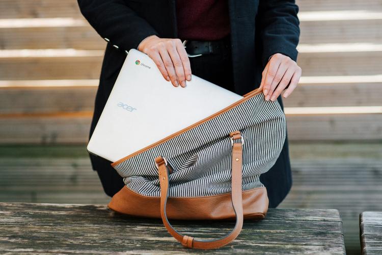 Unique Gifts for Her in India under  ₹ 2000