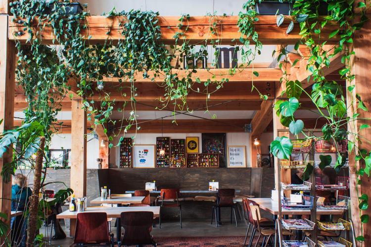 How to Create the Best Surprise Birthday Gift for Her in India?