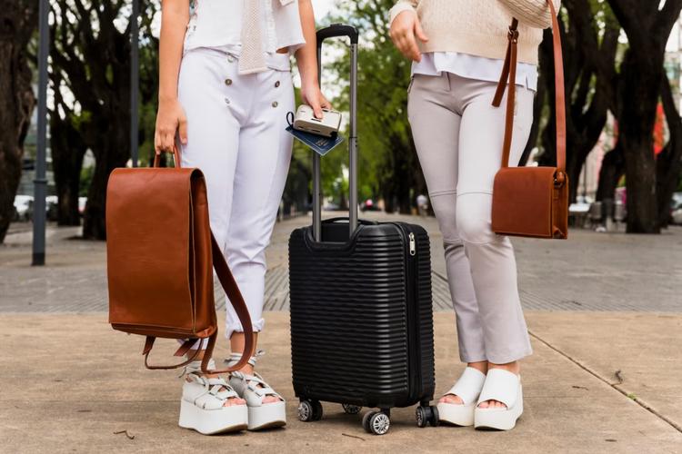 Top Birthday Gift Sets for Women in India