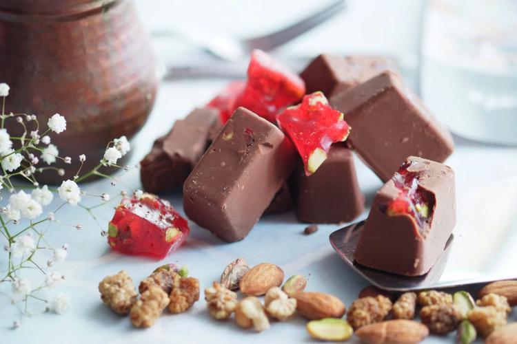 Top 5 Chocolate Gifts for Your Girlfriend in India