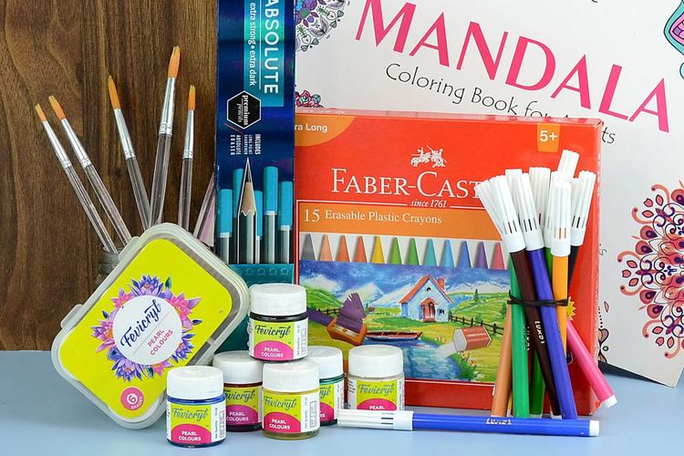 Top 5 Hobby Hampers to Send as Unique Gift