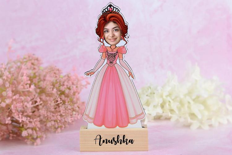 Delight Her in India with Variety of Personalized Gifts