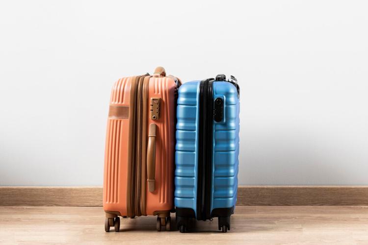 What do you get a Couple for their 25th Wedding Anniversary? 