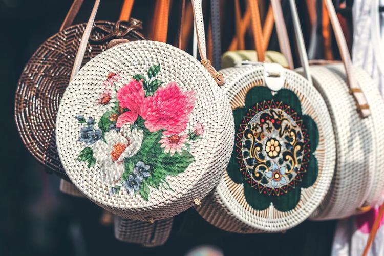 Best 7 Valentine's Gifts for Her to Send in Bangalore