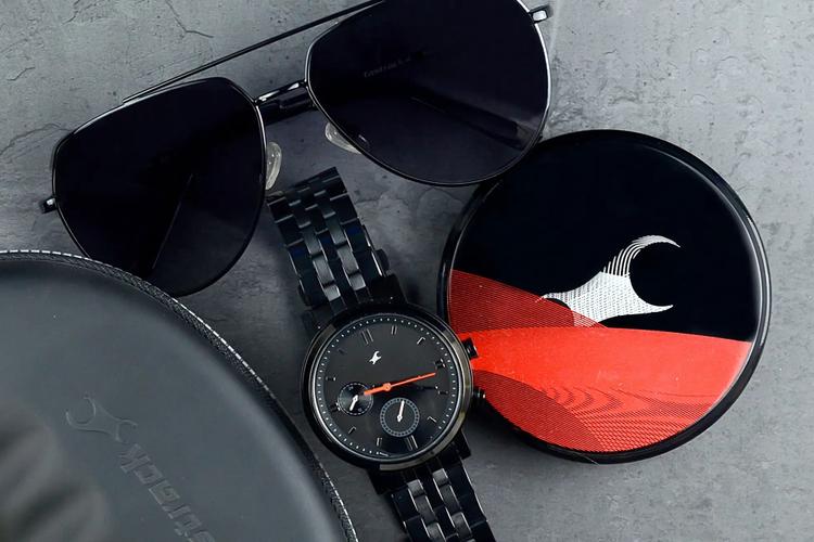 Send Valentine's Gift for Him to Bangalore