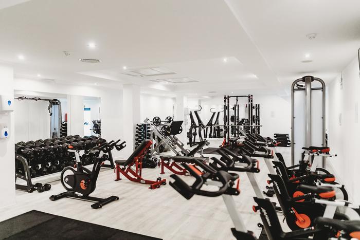  Send Valentine's Gift for Him in Mumbai 