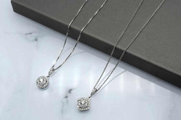 Send Valentine's Day Gift to Gurgaon