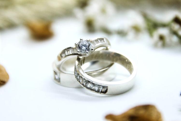 Send Valentine's Day Gift to Gurgaon