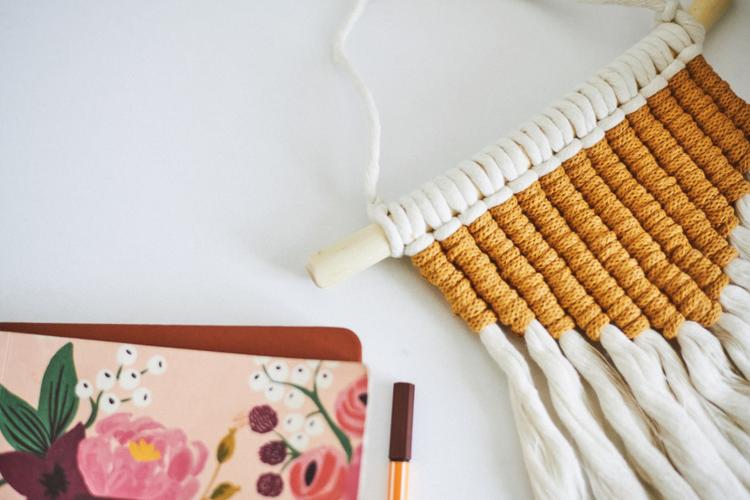 Top 7 Valentine's Day Gifts to Send in Ahmedabad