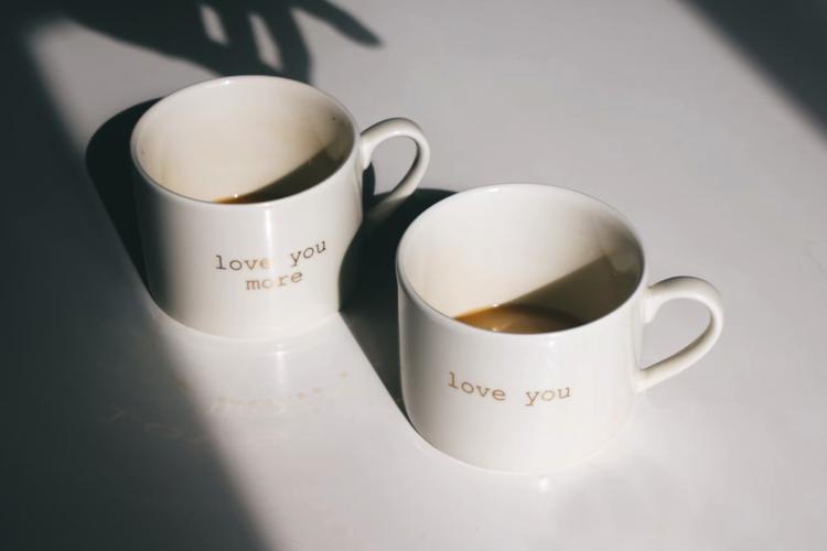 Top 6 Valentine's Day Gifts to Send in Amritsar