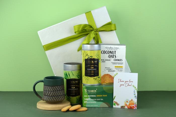 Top 5 Mother's Day Gifts to Send to Surat