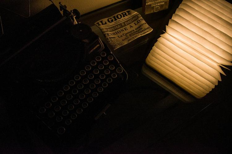 Top 8 Rakhi Gifts to Send to Hyderabad