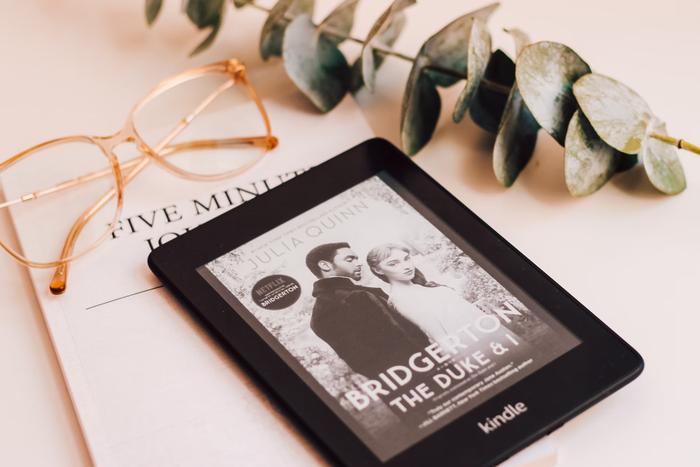 Top 9 Rakhi Gifts to Send to Kolkata