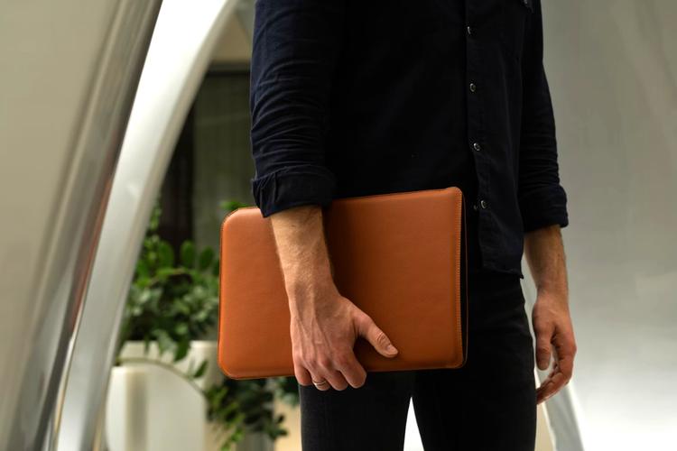 Top 8 Rakhi Gifts to Send to Gurgaon