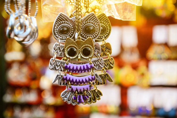 Durga Puja 2025: Shopping Hubs of Kolkata