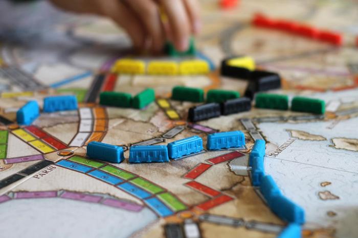 Top 6 Holi Gifts to Send to Vadodara