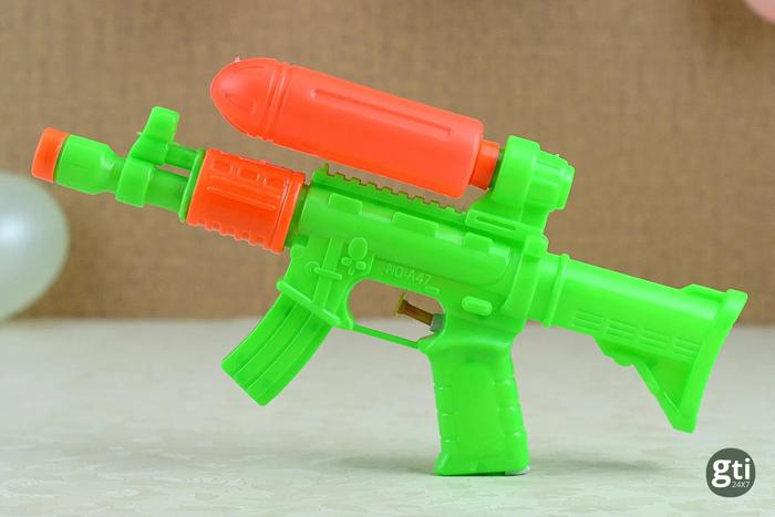 Top 8 Holi Gifts to Send to Chandigarh