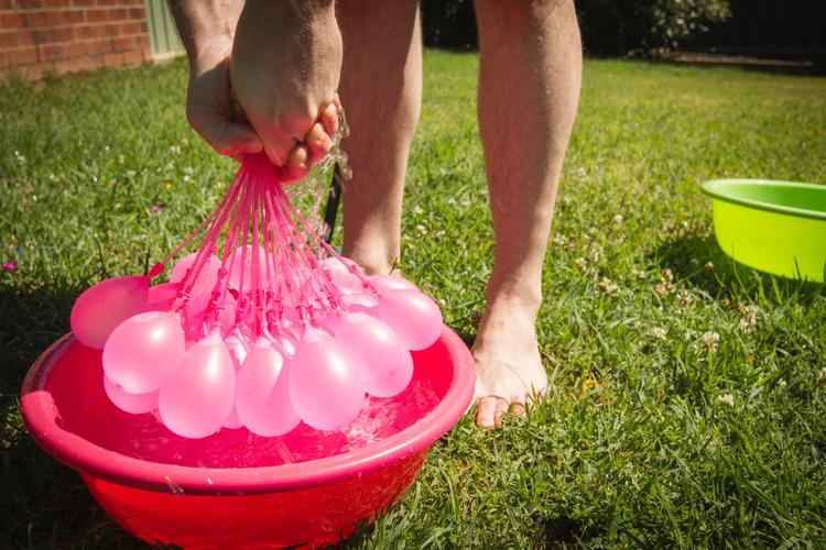 Top 8 Holi Gifts to Send to Hoshiarpur