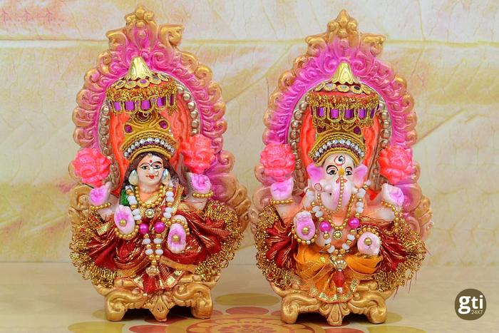 Top 7 Diwali Gifts to Send to New Delhi