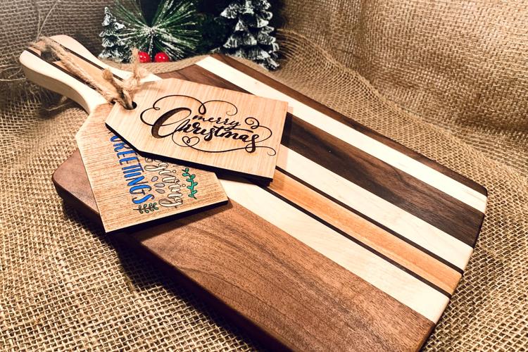 Top 10 Gifts to send to India on New year from USA