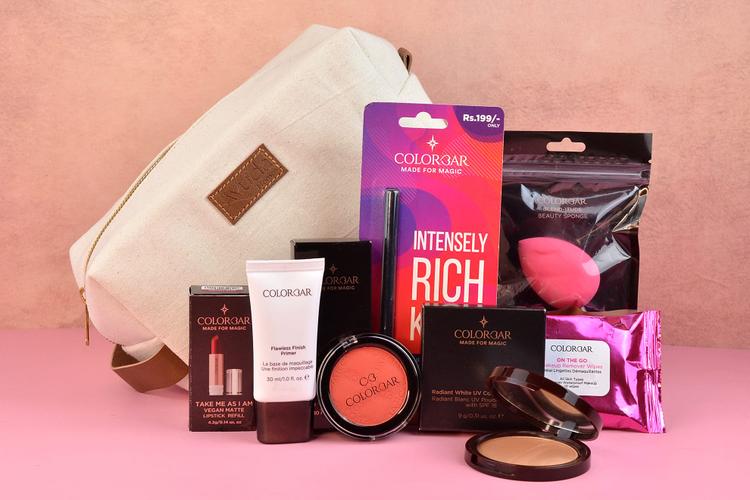 Top 6 Makeup Combos to Send in India as Gifts