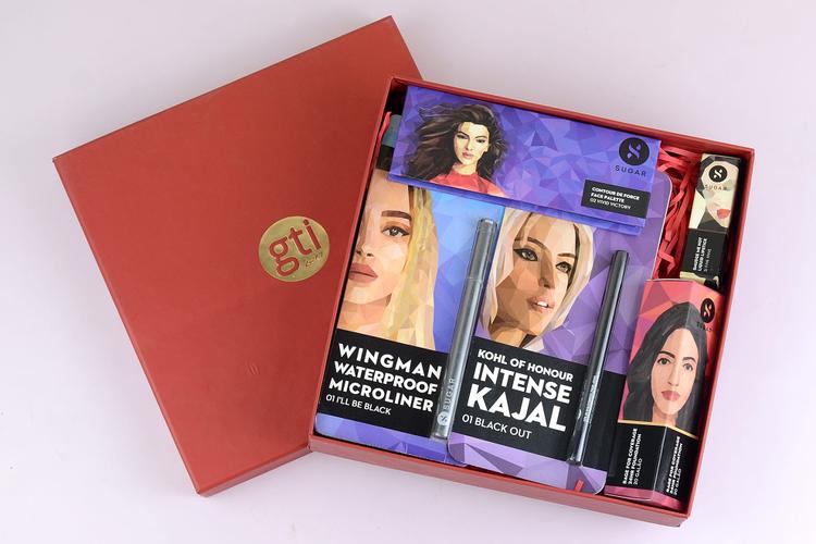 Top 6 Makeup Combos to Send in India as Gifts