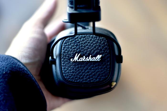 Top 10 Anniversary Gifts for Him in India