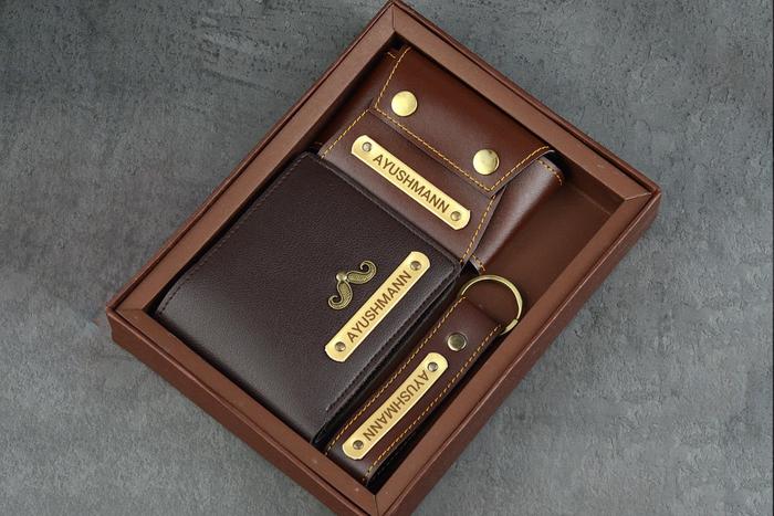 Top 10 Anniversary Gifts for Him in India