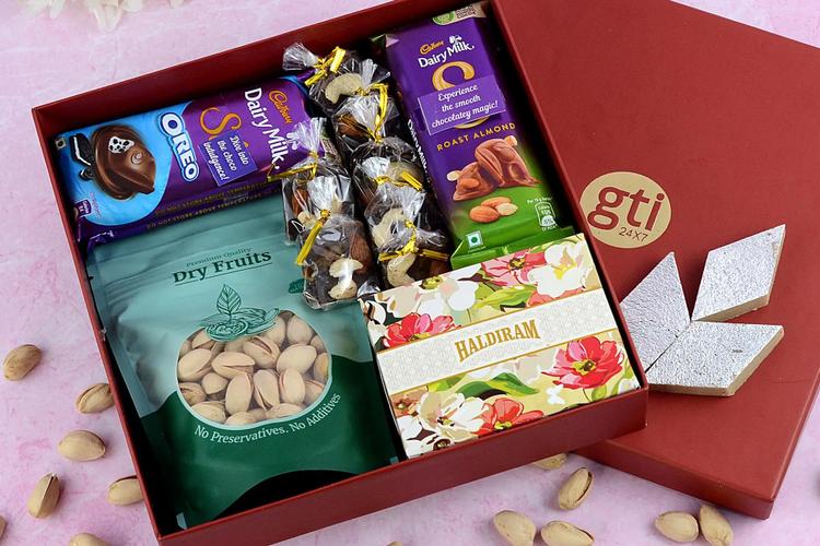 Top Rakhi Hampers