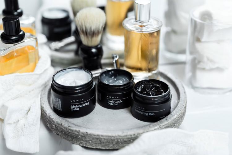 Best Grooming Gifts for Men: From Skincare to Fragrance