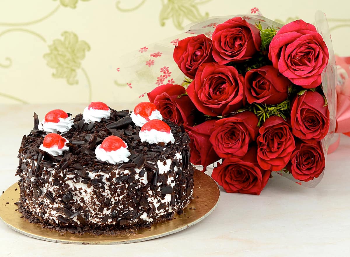 Flower bouquet, printed mug and #ChocolateCake would be the perfect gift  combo to bring a smile on your dear one's face. Or… | Chocolate ganache,  Cake cookies, Food